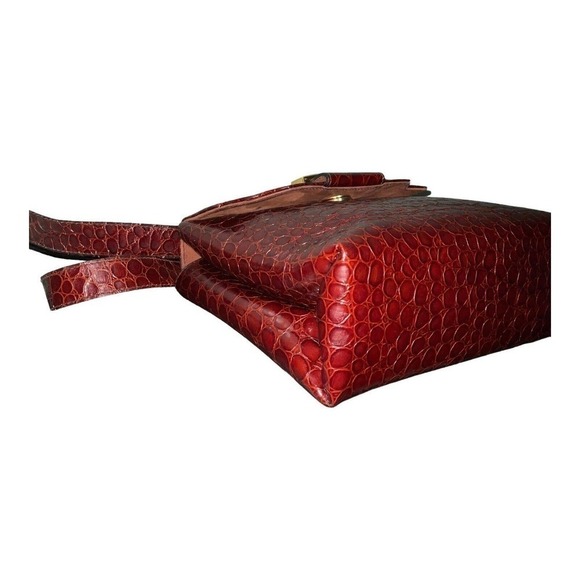 Salvatore Ferragamo "Vara" MINI Flap Crossbody Shoulder Bag - Picture 15 of 16